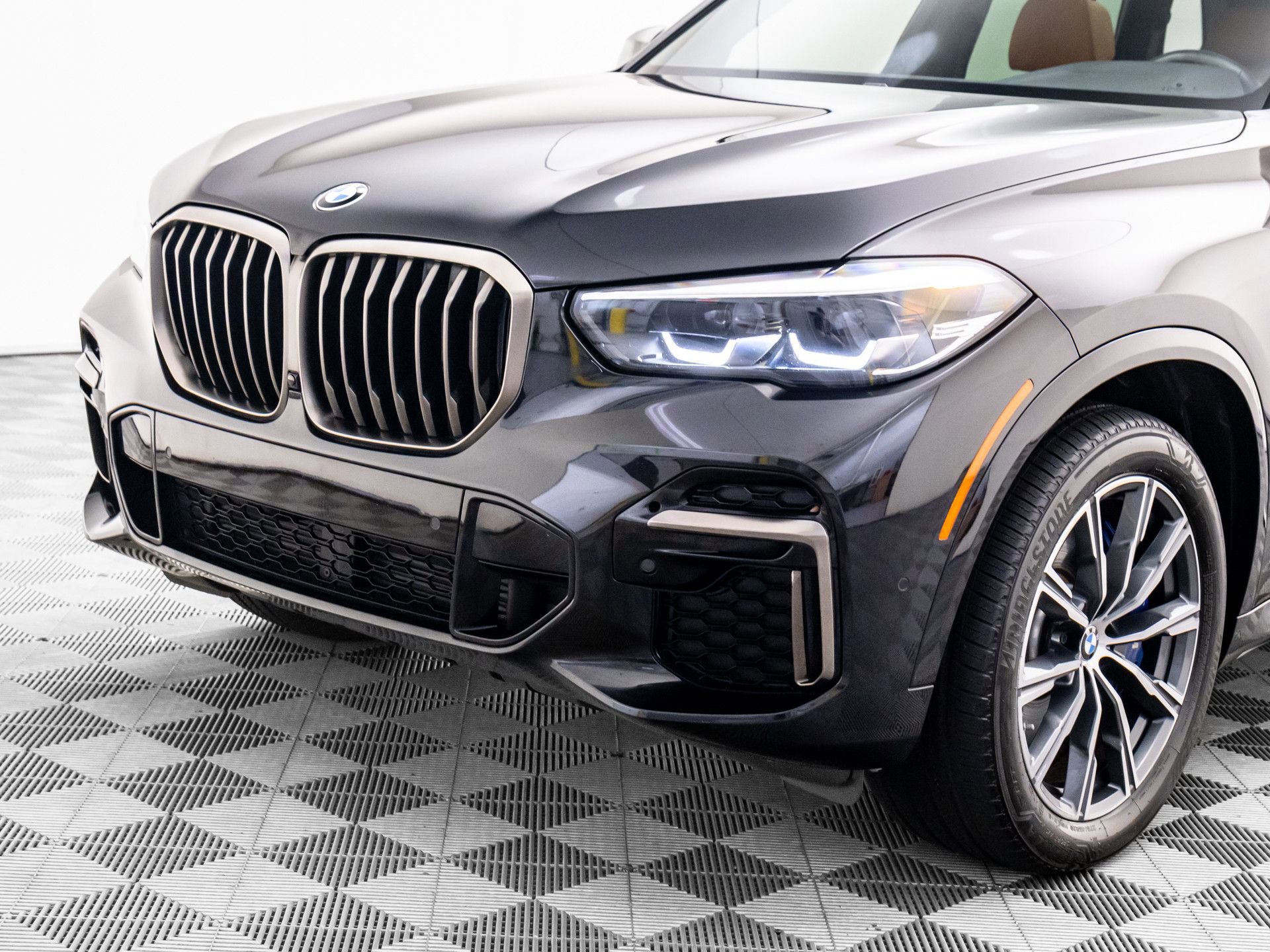 Certified 2022 BMW X5 M50i image 37