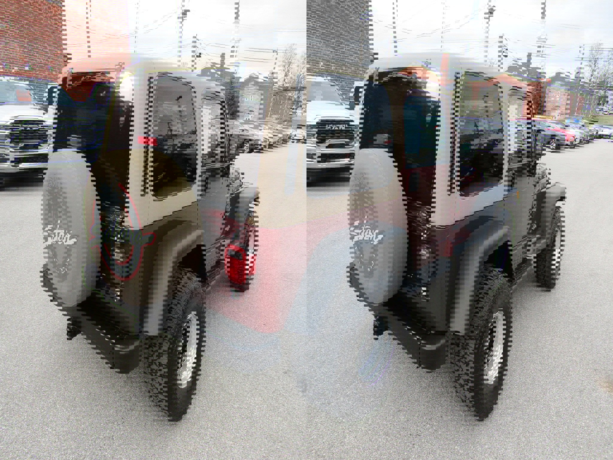 Used 2001 Jeep Wrangler Sahara image 3