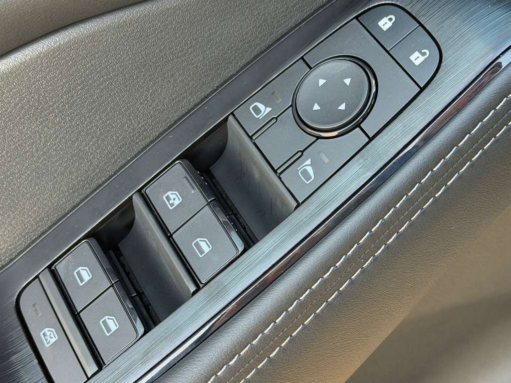 New 2026 Nissan Rogue SV image 19