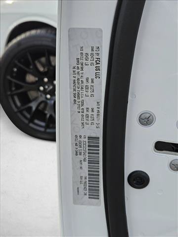 Used 2016 Dodge Challenger SRT Hellcat RWD image 22