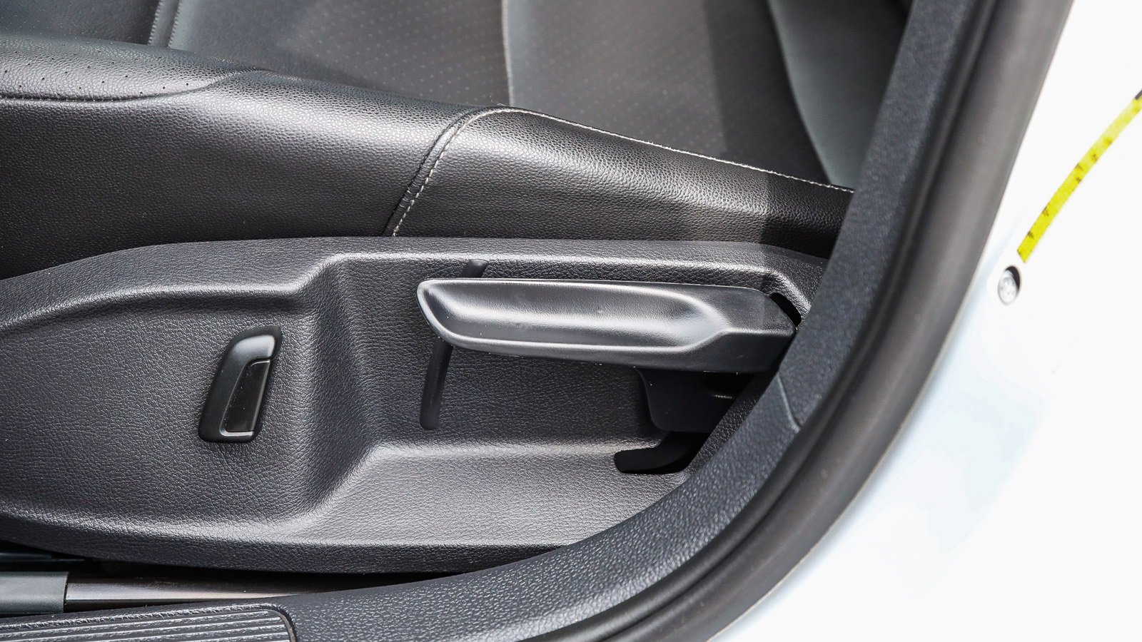 Used 2019 Volkswagen Golf SE image 20