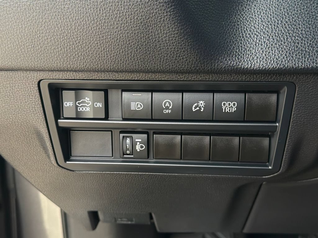 Used 2025 Toyota Tundra SR w/ SR Tow Package AWD/4WD image 16