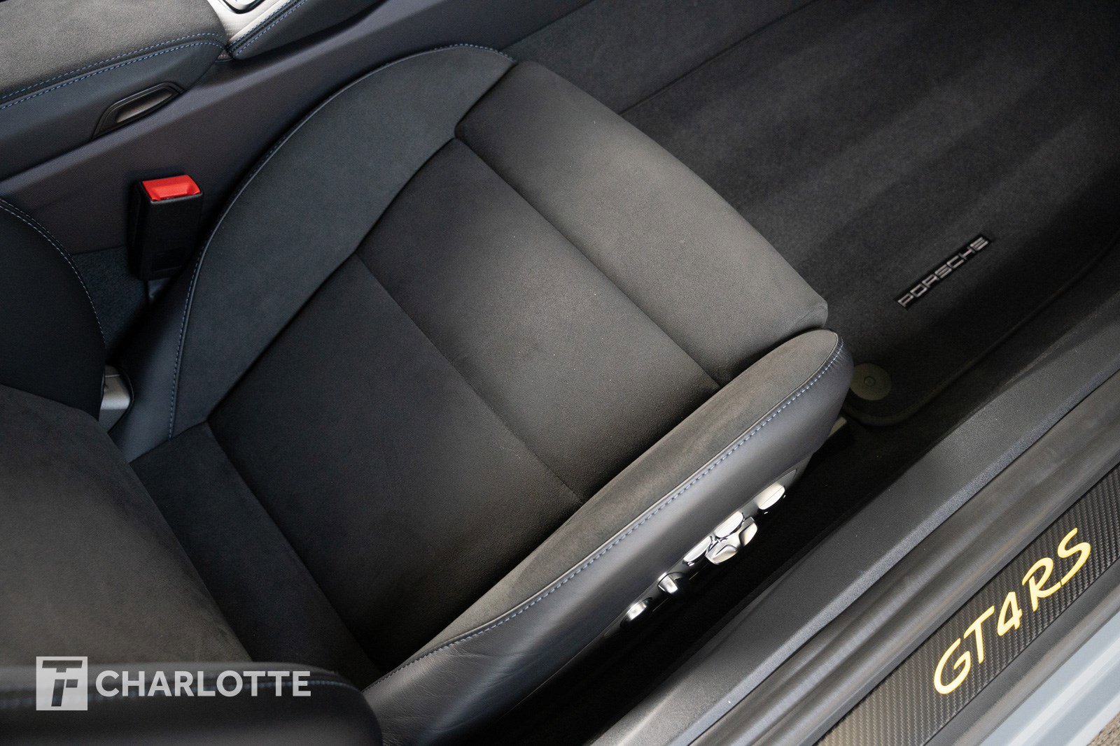 Used 2023 Porsche 718 Cayman GT4 RS image 39