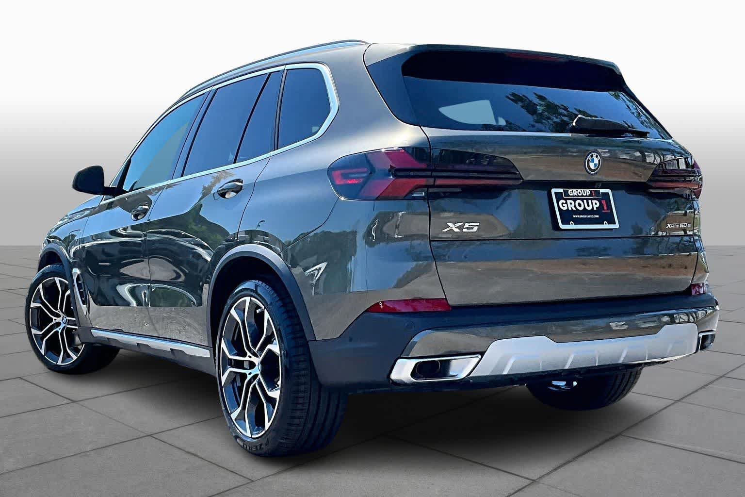 New 2026 BMW X5 xDrive50e AWD/4WD image 12