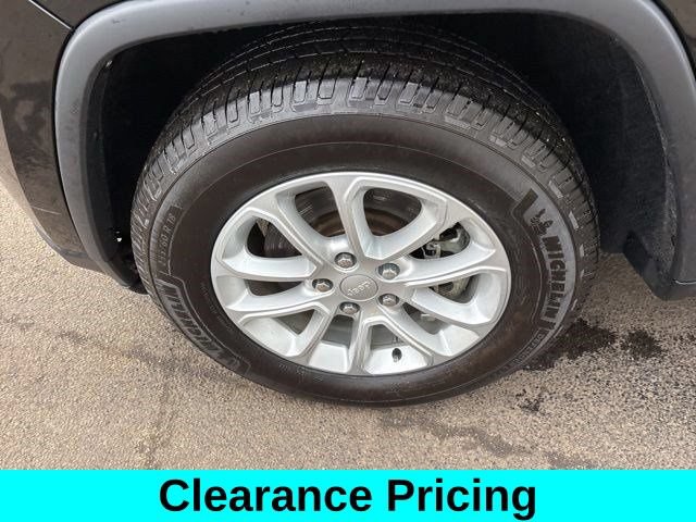 Used 2022 Jeep Grand Cherokee Laredo E w/ Security & Convenience Group AWD/4WD image 45
