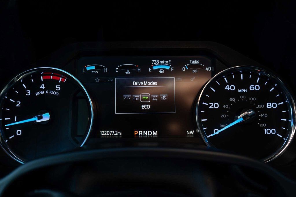 Used 2022 Ford F250 Lariat w/ Lariat Value Package image 27