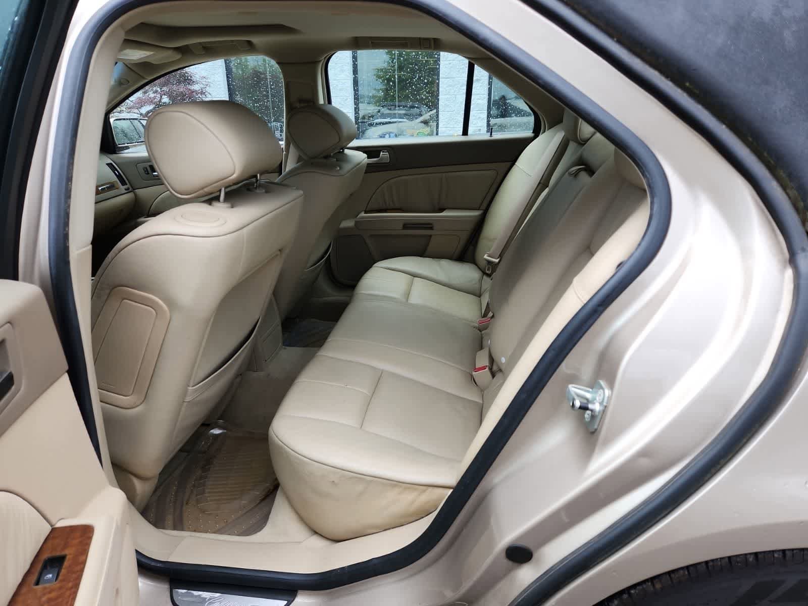 Used 2005 Cadillac STS V8 w/ Preferred Equipment Group AWD/4WD image 26