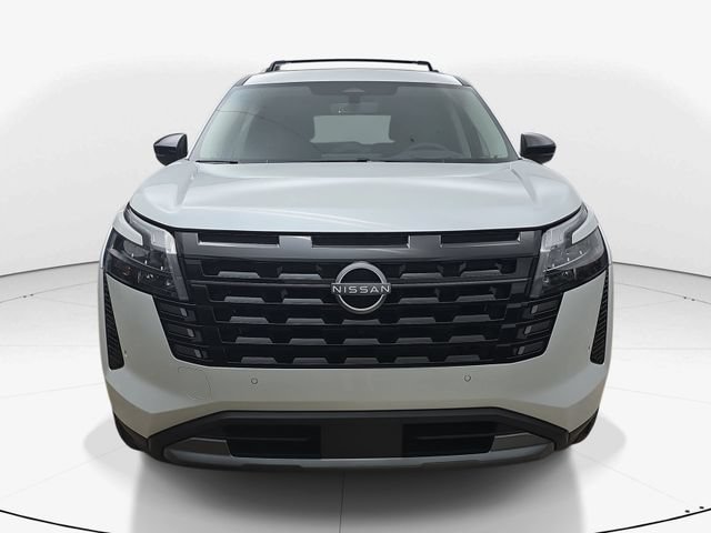 New 2026 Nissan Pathfinder Platinum FWD image 9