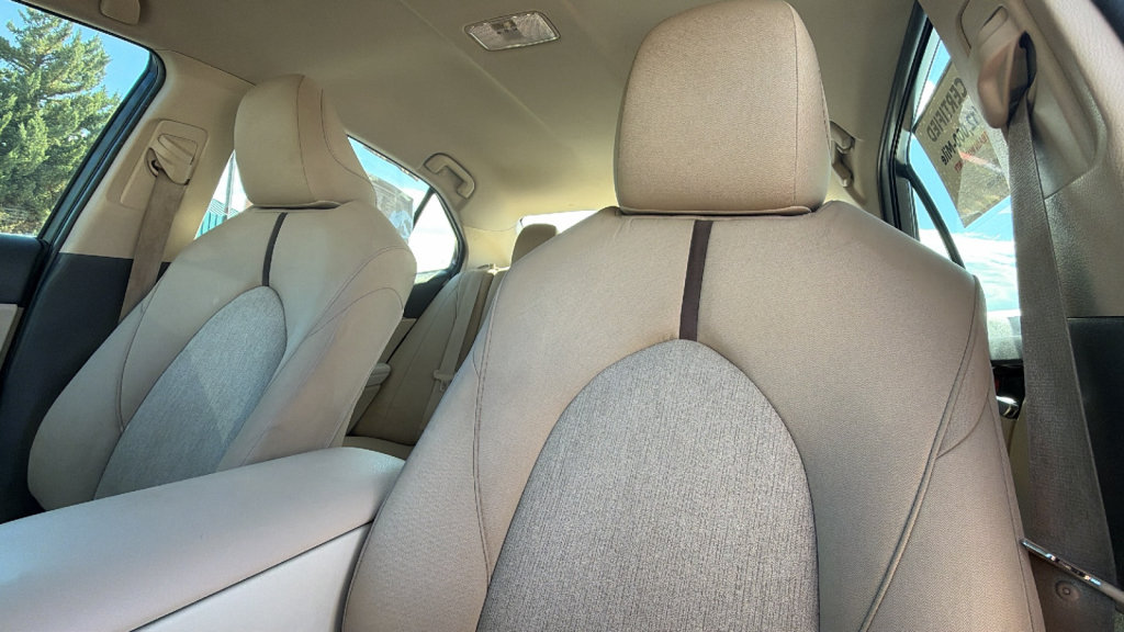 Certified 2018 Toyota Camry LE FWD image 11