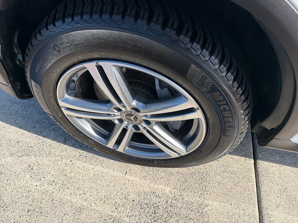 Used 2021 Mercedes-Benz GLC 300 4MATIC image 24