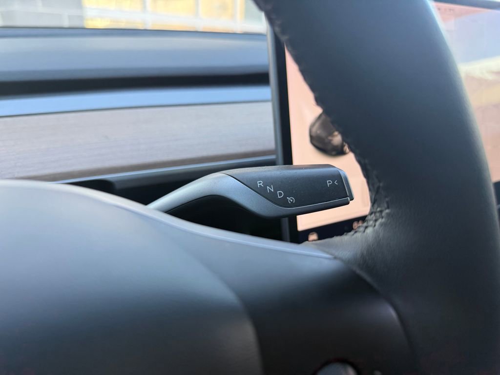 Used 2020 Tesla Model Y Long Range image 46