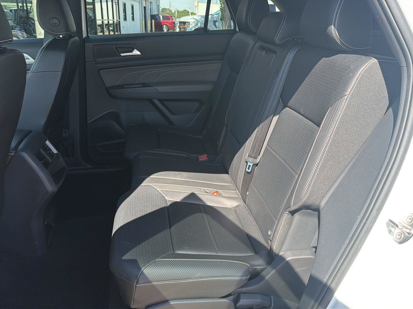 Used 2023 Volkswagen Atlas Cross Sport SE w/ Panoramic Sunroof Package FWD image 13