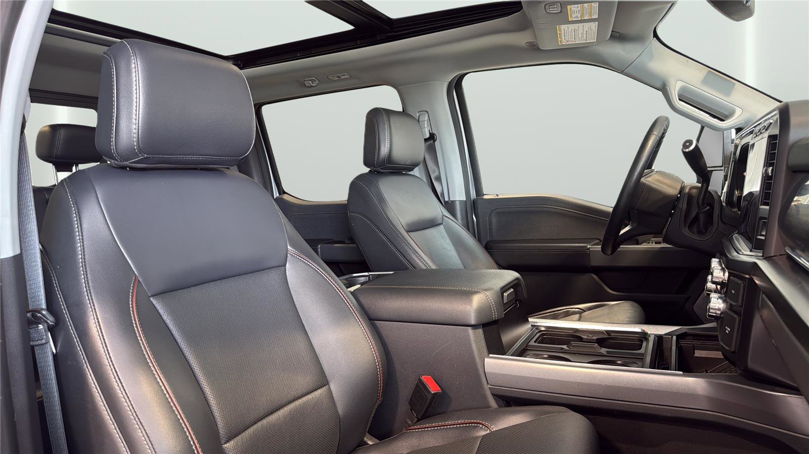 Certified 2024 Ford F250 Lariat w/ Sport Appearance Package image 14