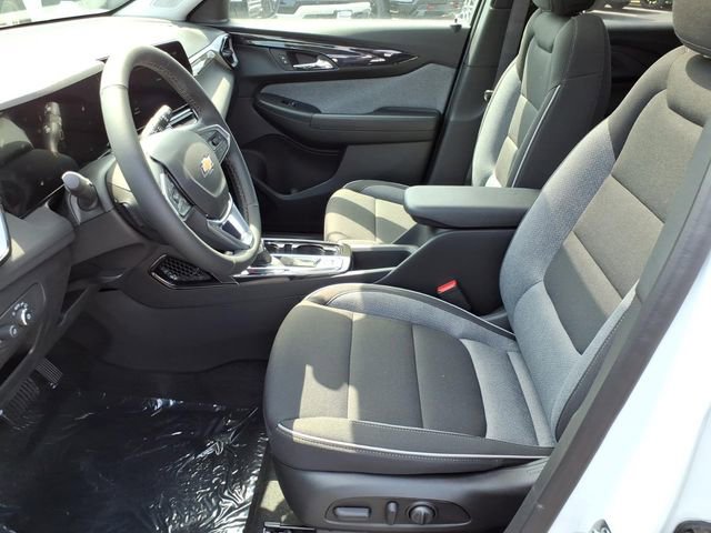 New 2026 Chevrolet TrailBlazer LT w/ Convenience Package FWD image 6