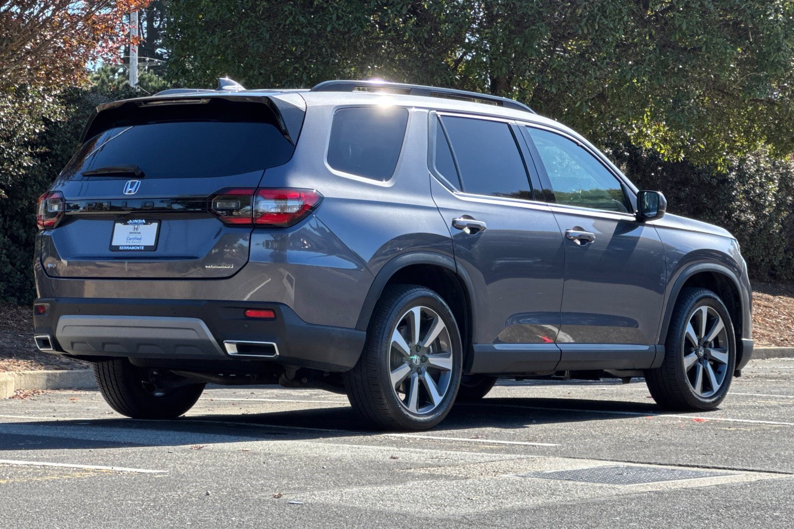 Used 2025 Honda Pilot Touring image 8