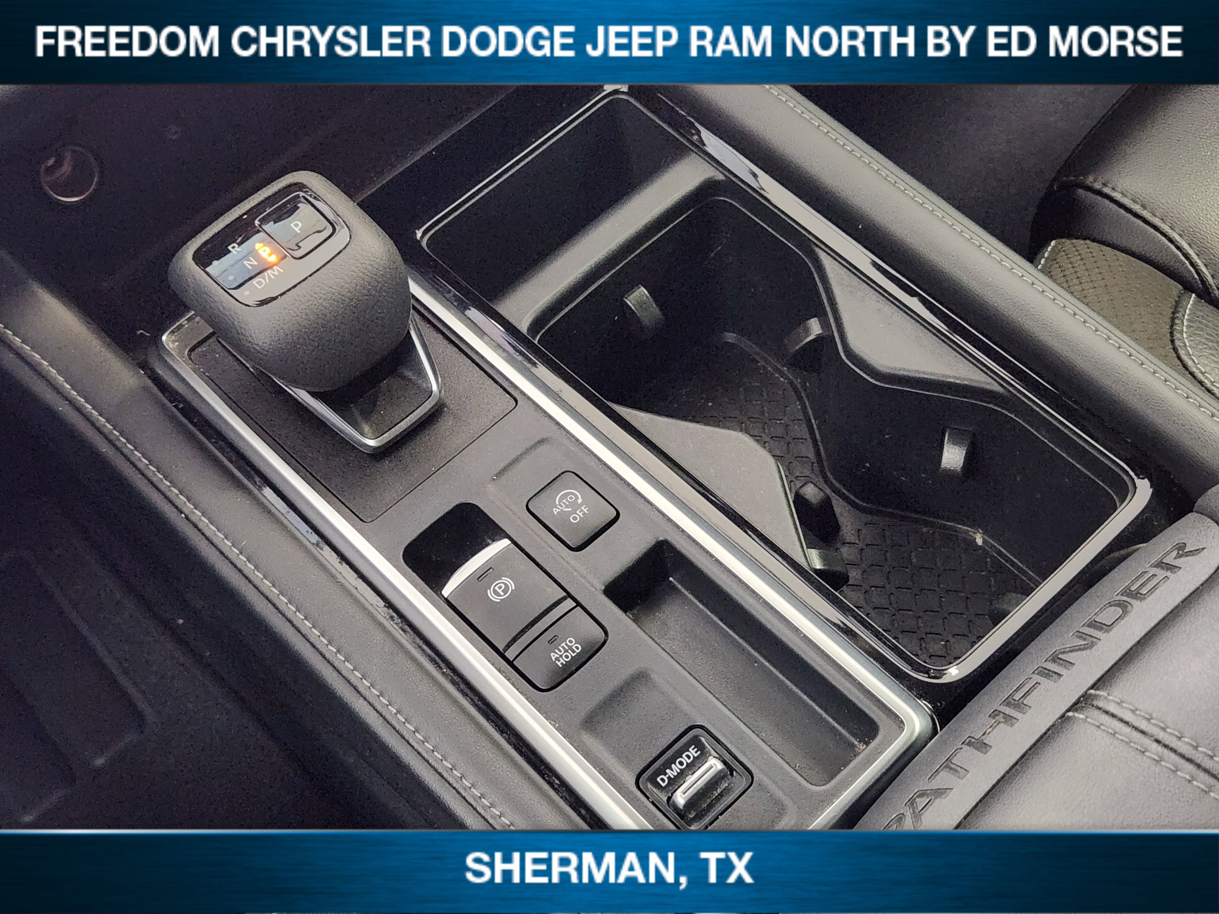 Used 2023 Nissan Pathfinder SL w/ Black Appearance Package FWD image 15