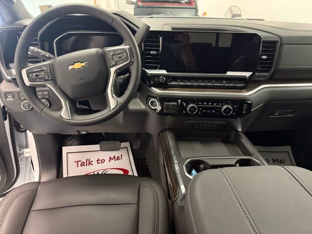 New 2026 Chevrolet Silverado 3500 LT w/ All Star Edition image 15