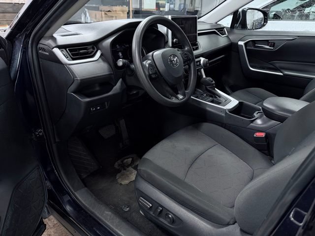 Used 2024 Toyota RAV4 XLE AWD/4WD image 18