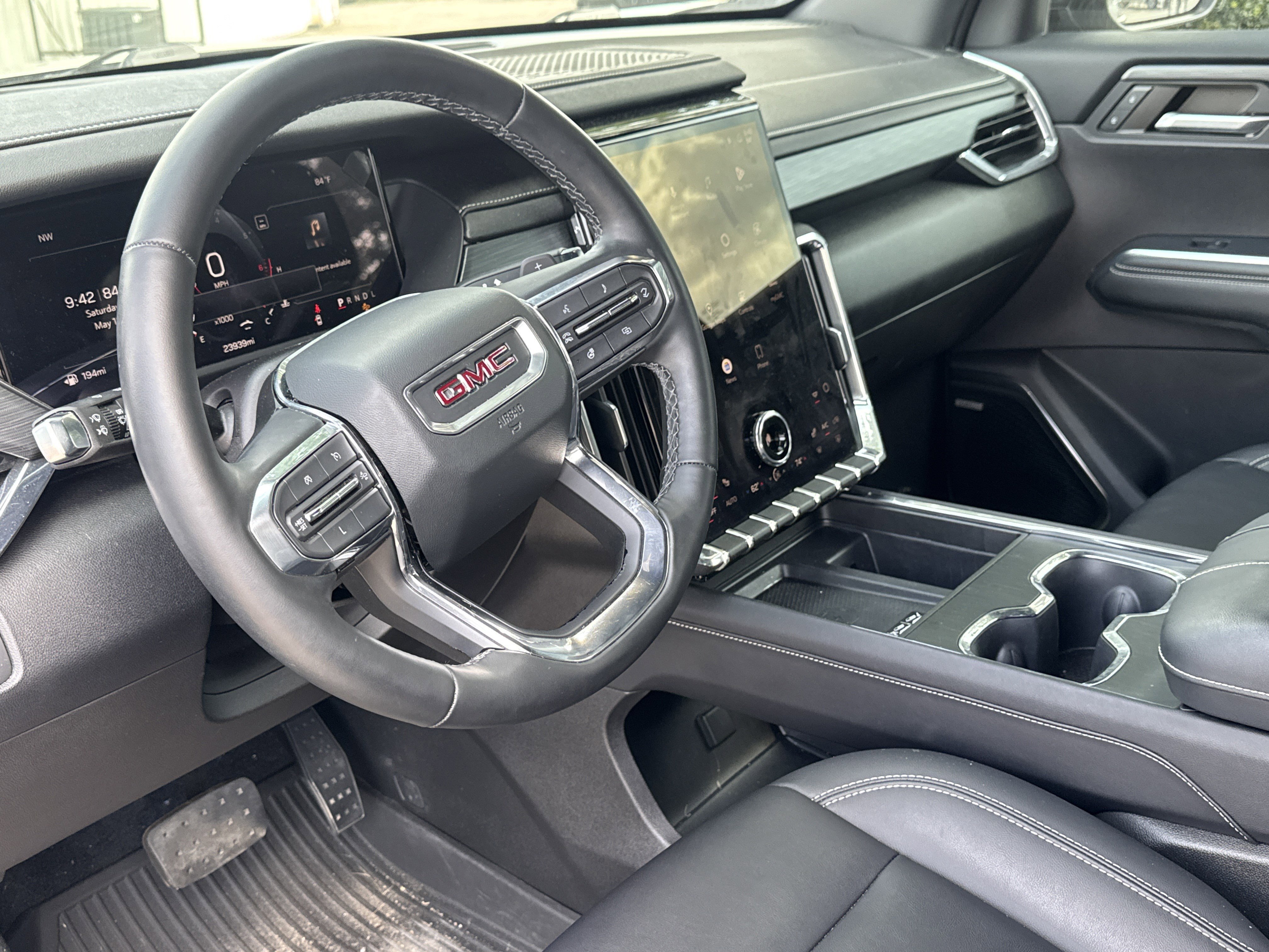Used 2024 GMC Acadia Elevation FWD image 5
