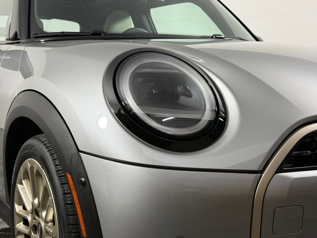Certified 2025 MINI Cooper S image 5