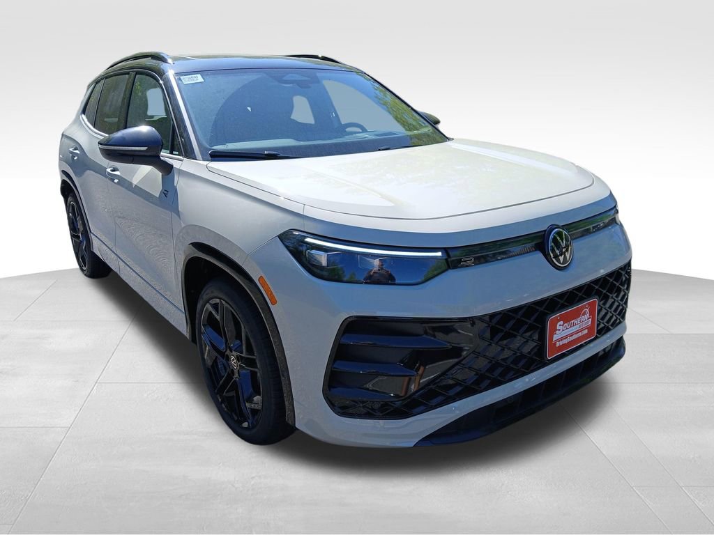 New 2026 Volkswagen Tiguan SE R-Line image 7