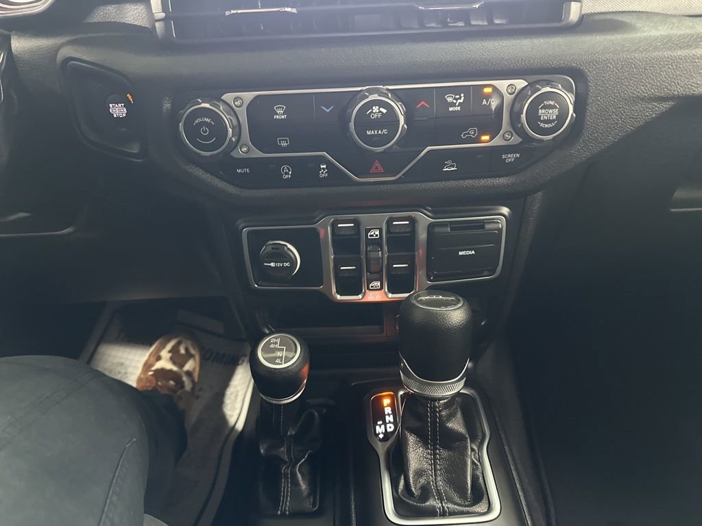 Used 2025 Jeep Gladiator Sport image 44