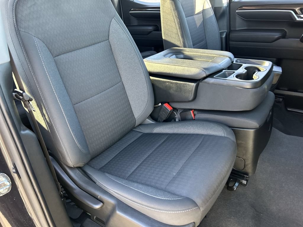 Used 2022 Chevrolet Silverado 1500 LT AWD/4WD image 27