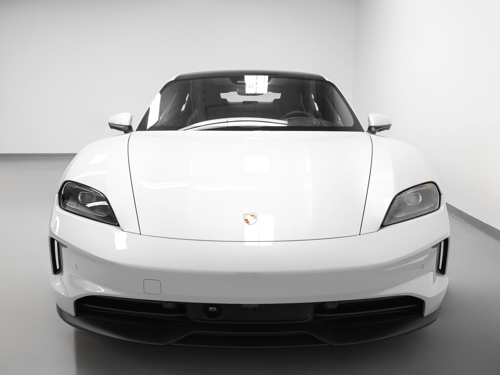 New 2026 Porsche Taycan AWD/4WD image 8