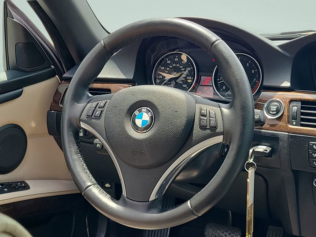 Used 2012 BMW 328i Convertible RWD image 12