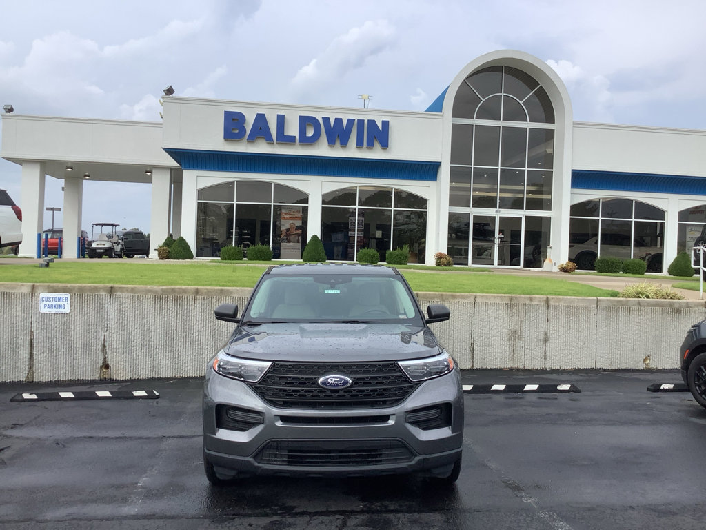 Used 2023 Ford Explorer 4WD image 2