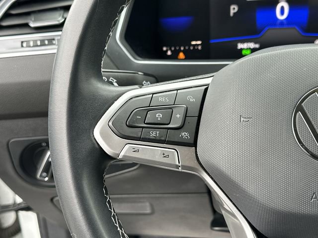 Certified 2022 Volkswagen Tiguan SE image 17