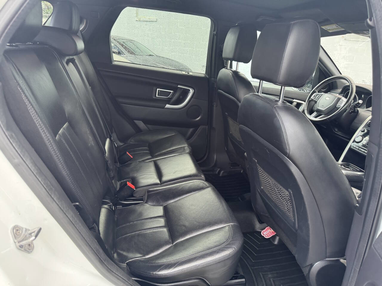 Used 2017 Land Rover Discovery Sport HSE image 33