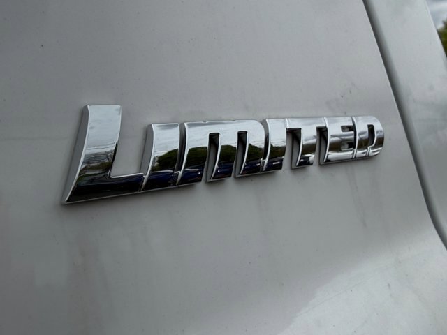 Used 2014 Toyota Tundra Limited w/ Limited Premium Package AWD/4WD image 34