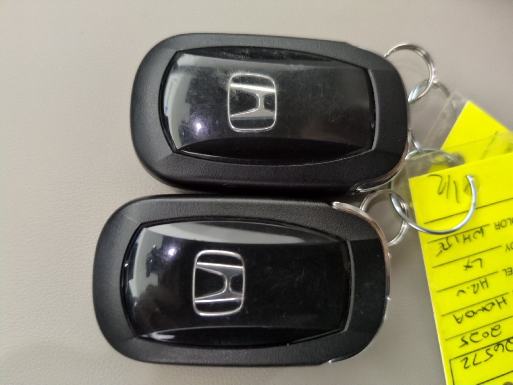 Used 2025 Honda HR-V LX image 33