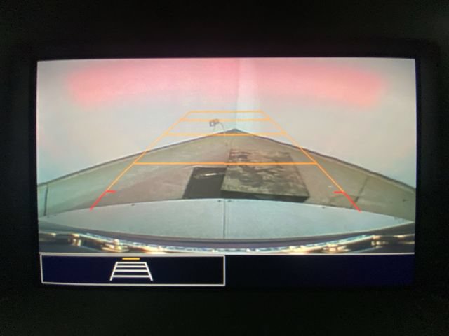 Used 2024 GMC Terrain SLE w/ Driver Convenience Package FWD image 17