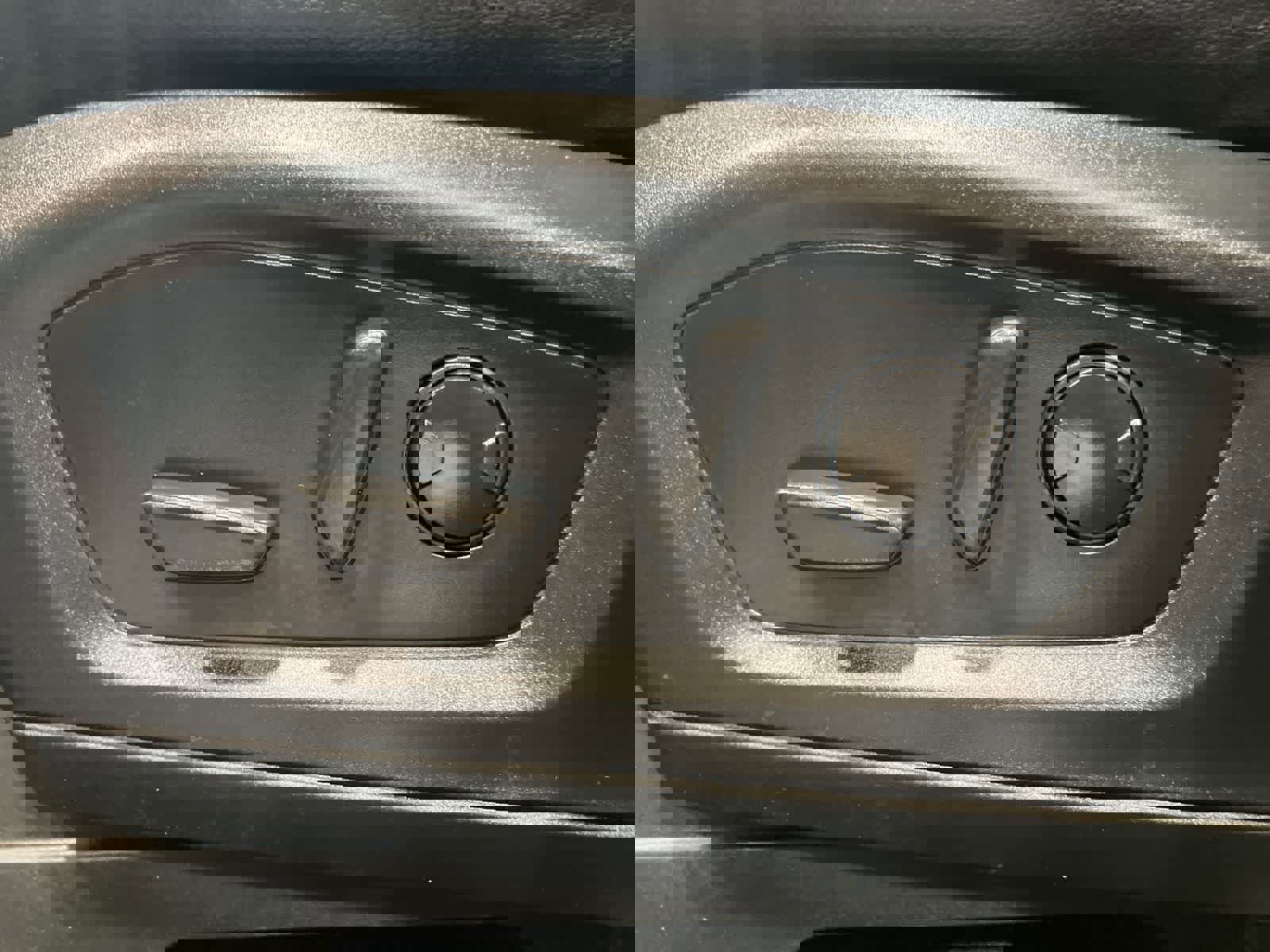 Used 2024 Ford Explorer ST w/ Equipment Group 401A image 15