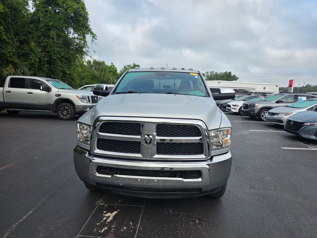 Used 2017 RAM 3500 Tradesman w/ Chrome Appearance Group AWD/4WD image 2