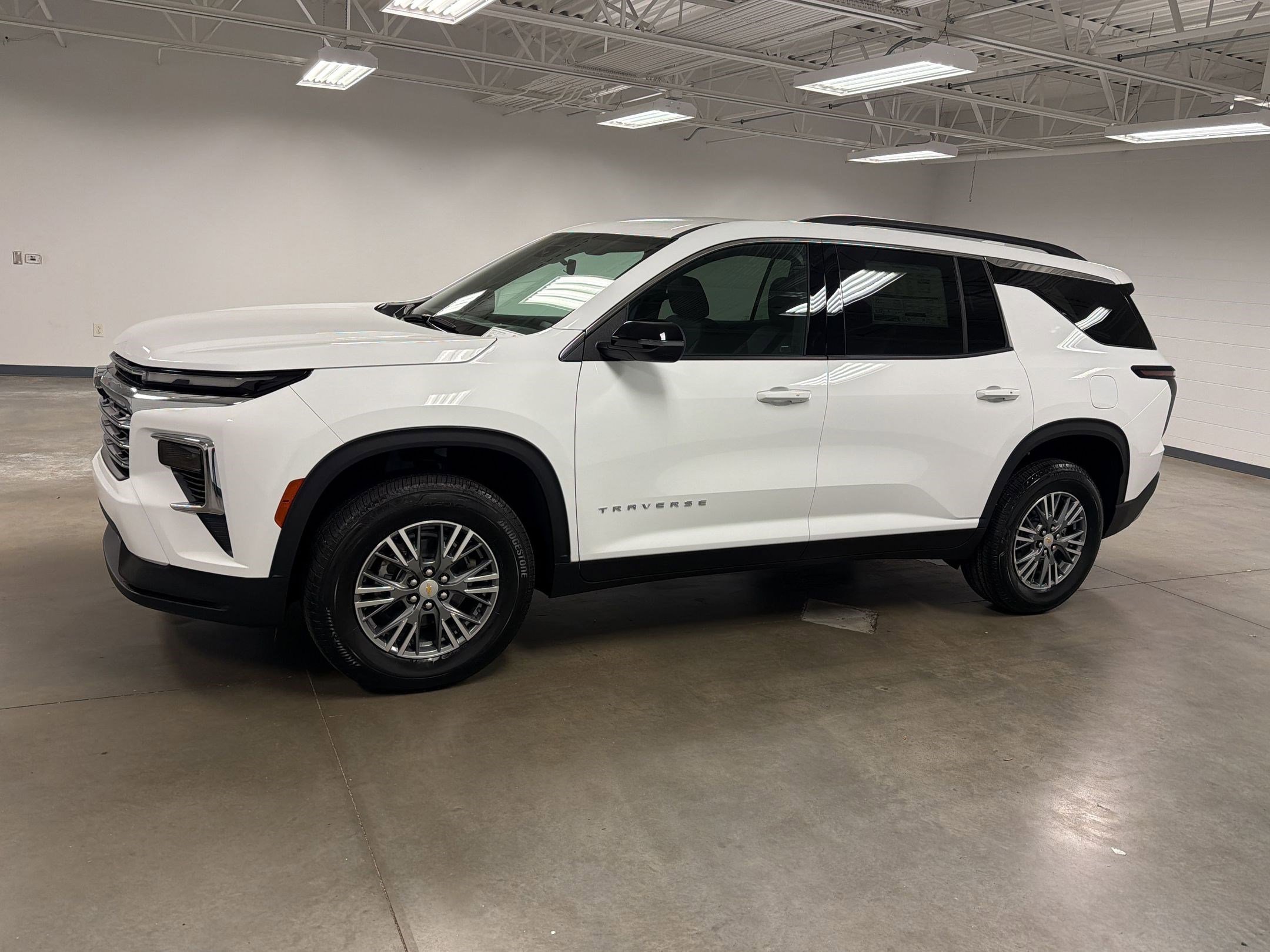 New 2026 Chevrolet Traverse LT image 18