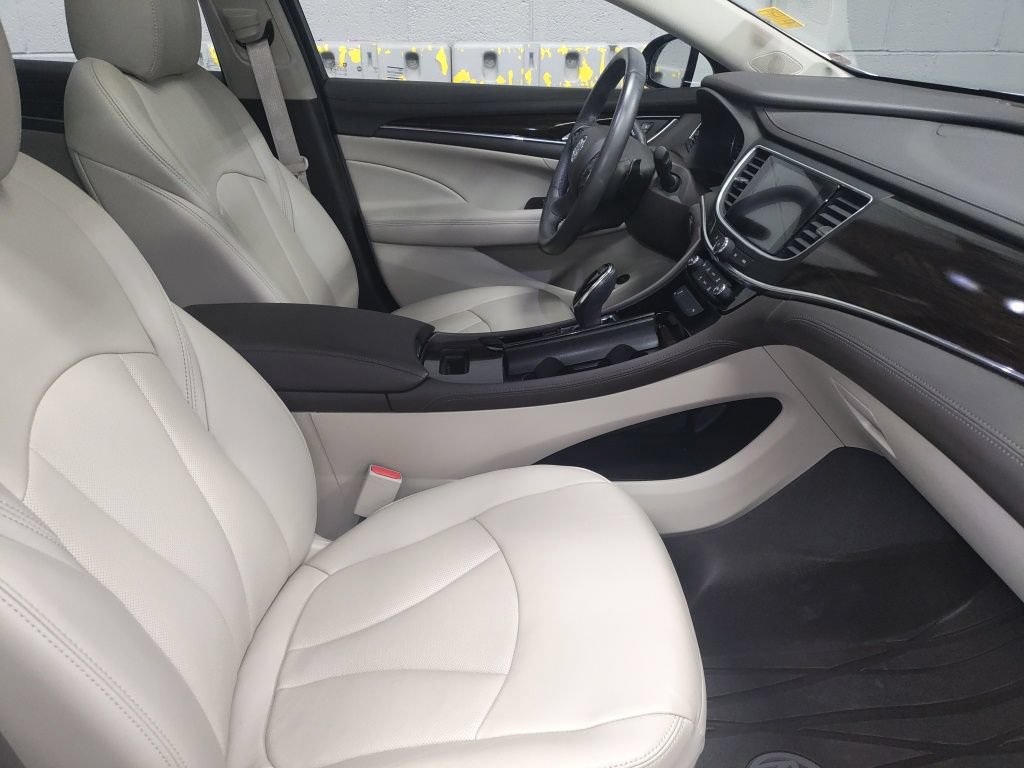 Used 2019 Buick LaCrosse Essence w/ Sun and Shade Package FWD image 7