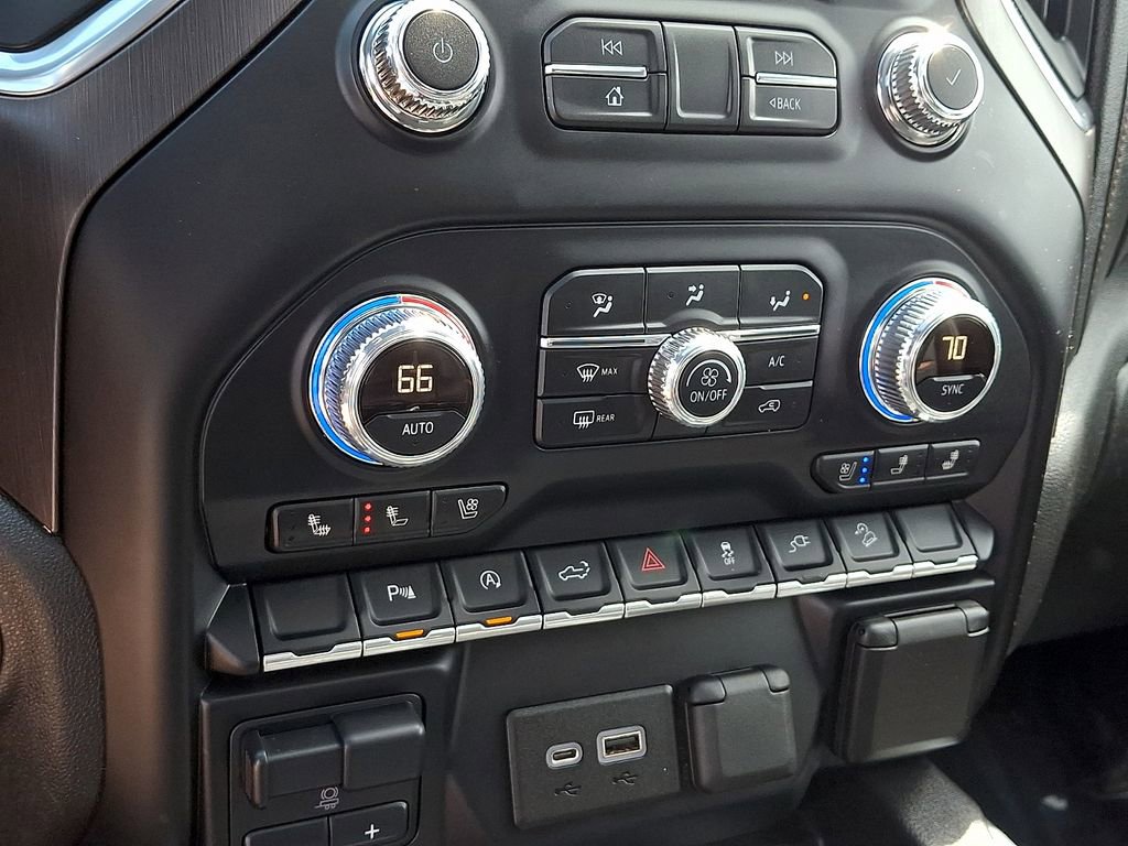 Used 2019 GMC Sierra 1500 AT4 w/ AT4 Premium Package AWD/4WD image 16