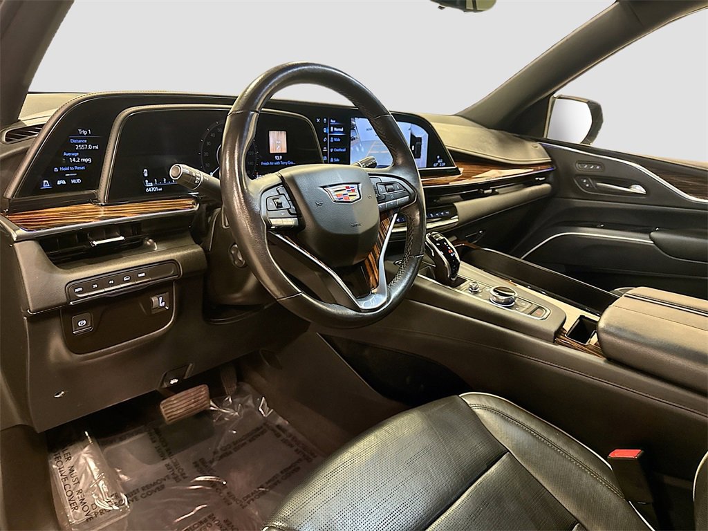 Used 2021 Cadillac Escalade Premium Luxury image 9