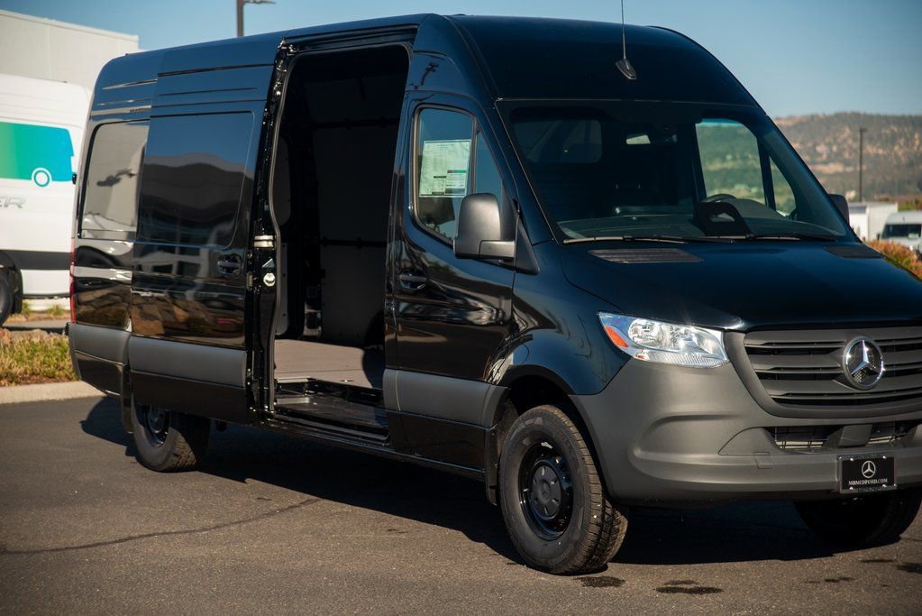 New 2025 Mercedes-Benz Sprinter 2500 image 8