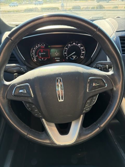 Used 2015 Lincoln MKC FWD image 7