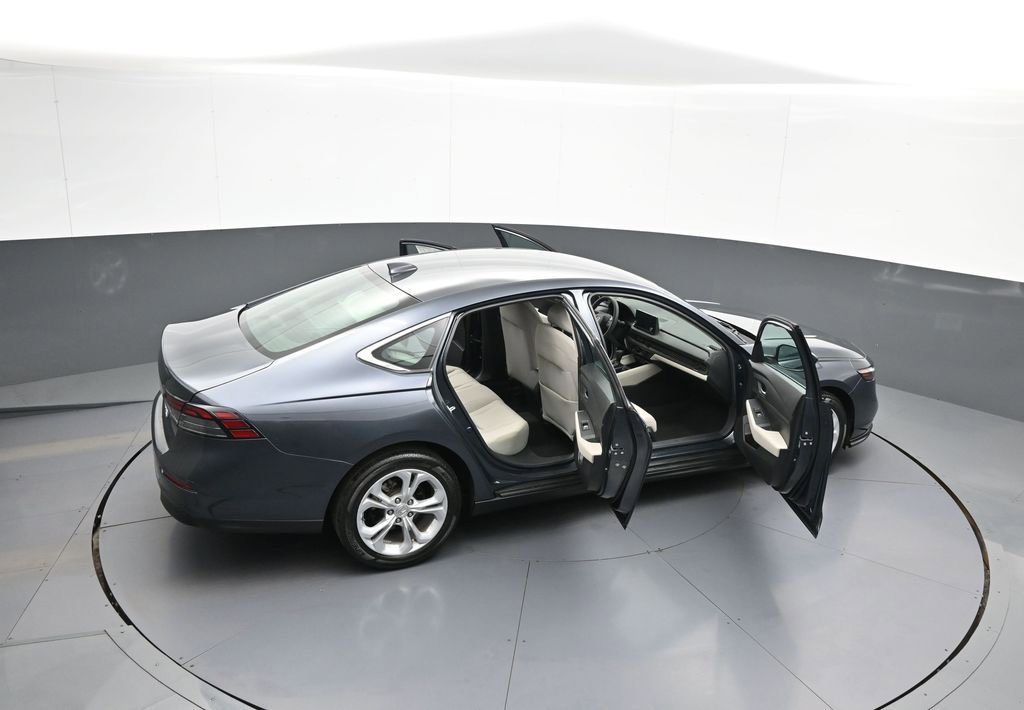 Used 2023 Honda Accord LX image 44