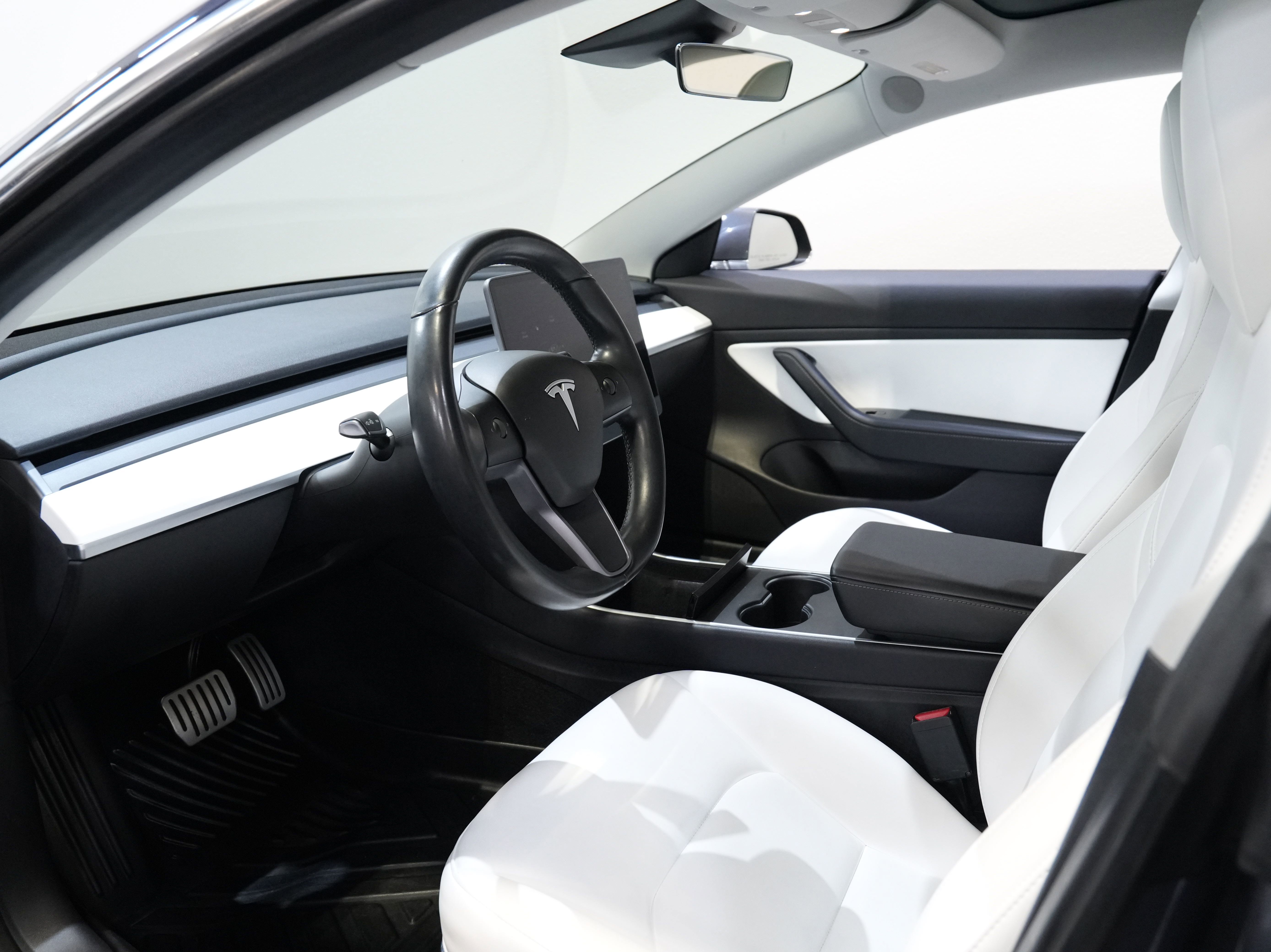 Used 2019 Tesla Model 3 Performance image 30