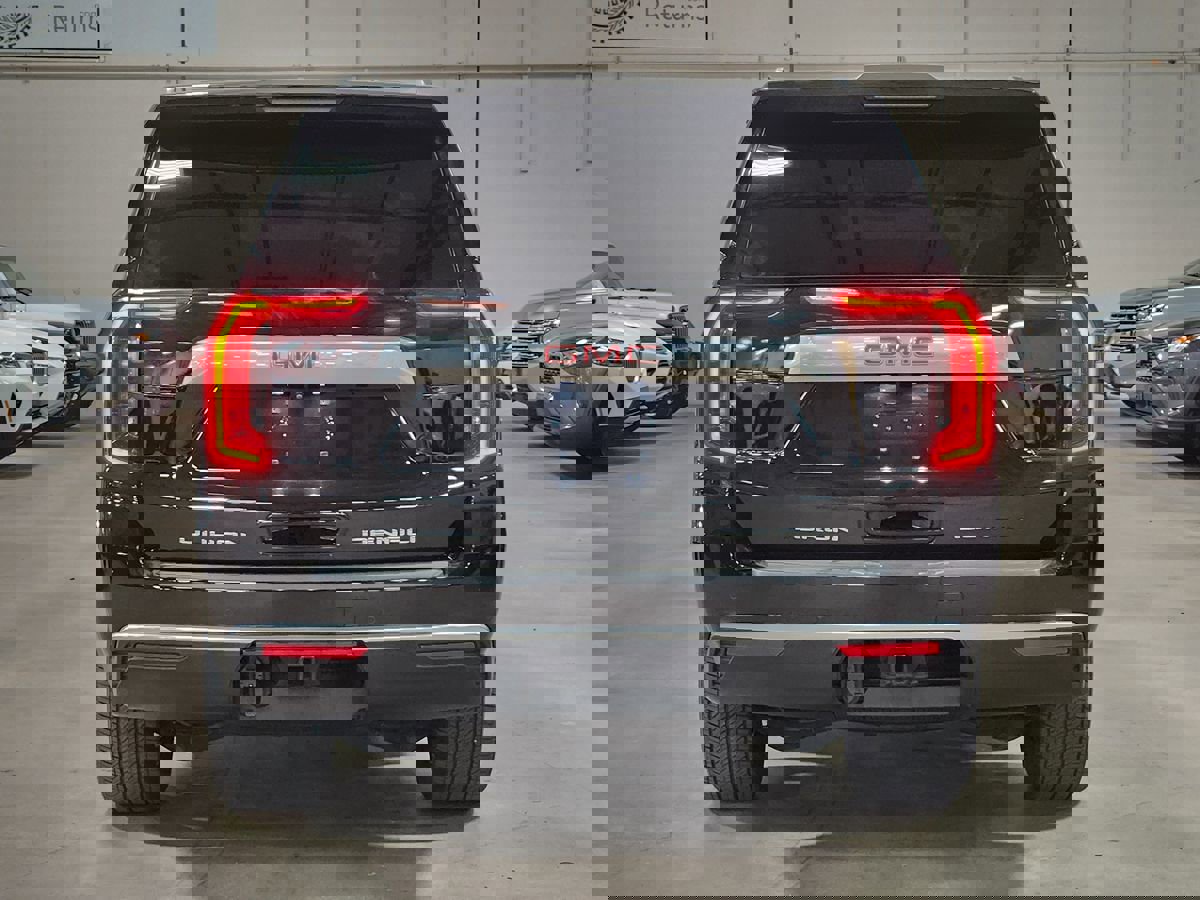 Used 2024 GMC Yukon Denali image 10