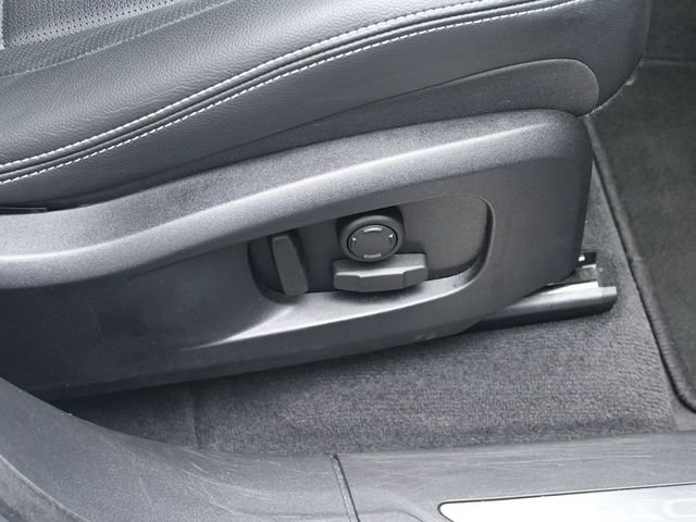 Used 2025 Jaguar F-PACE R-Dynamic S image 39