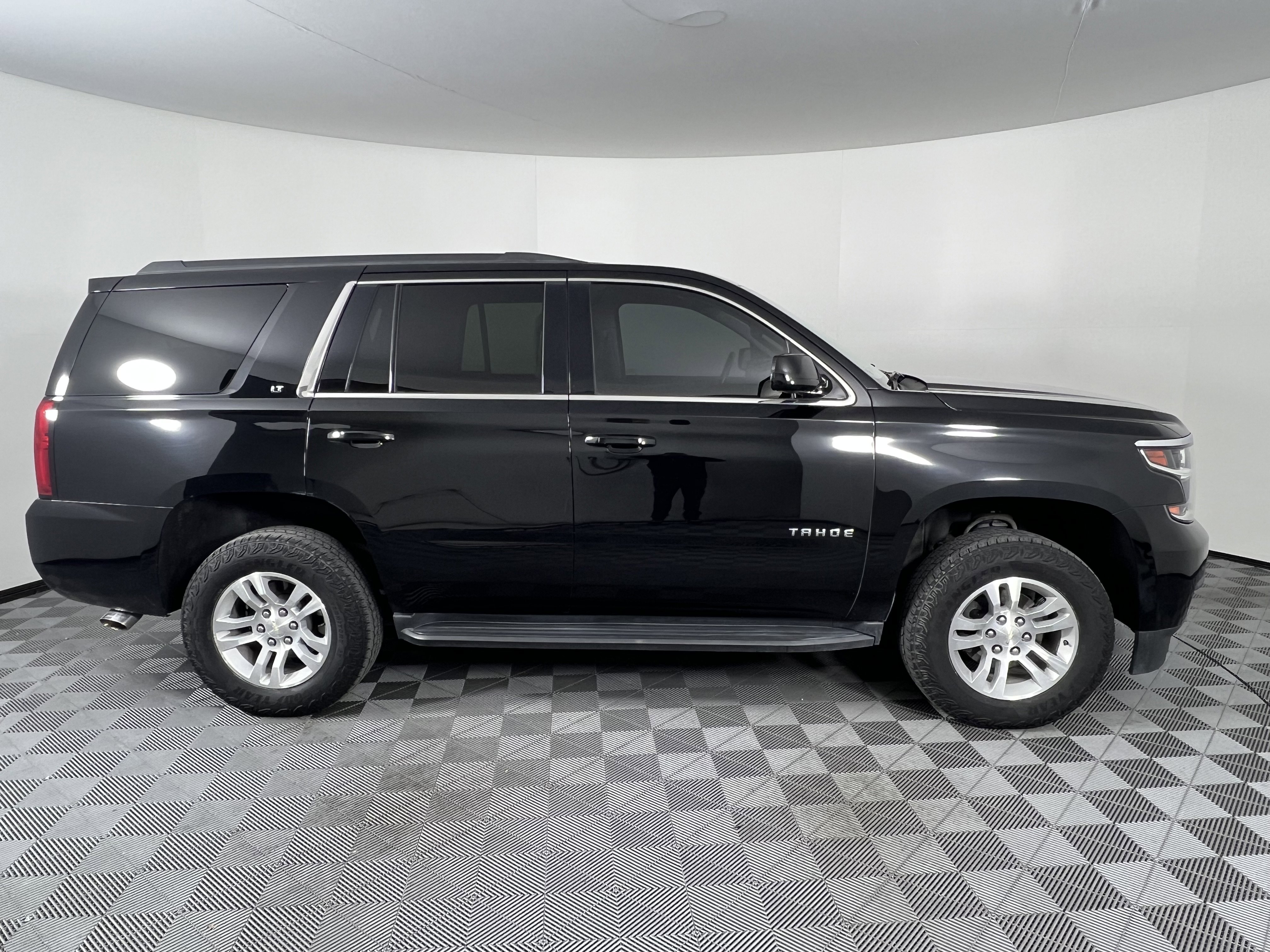Used 2020 Chevrolet Tahoe LT AWD/4WD image 13