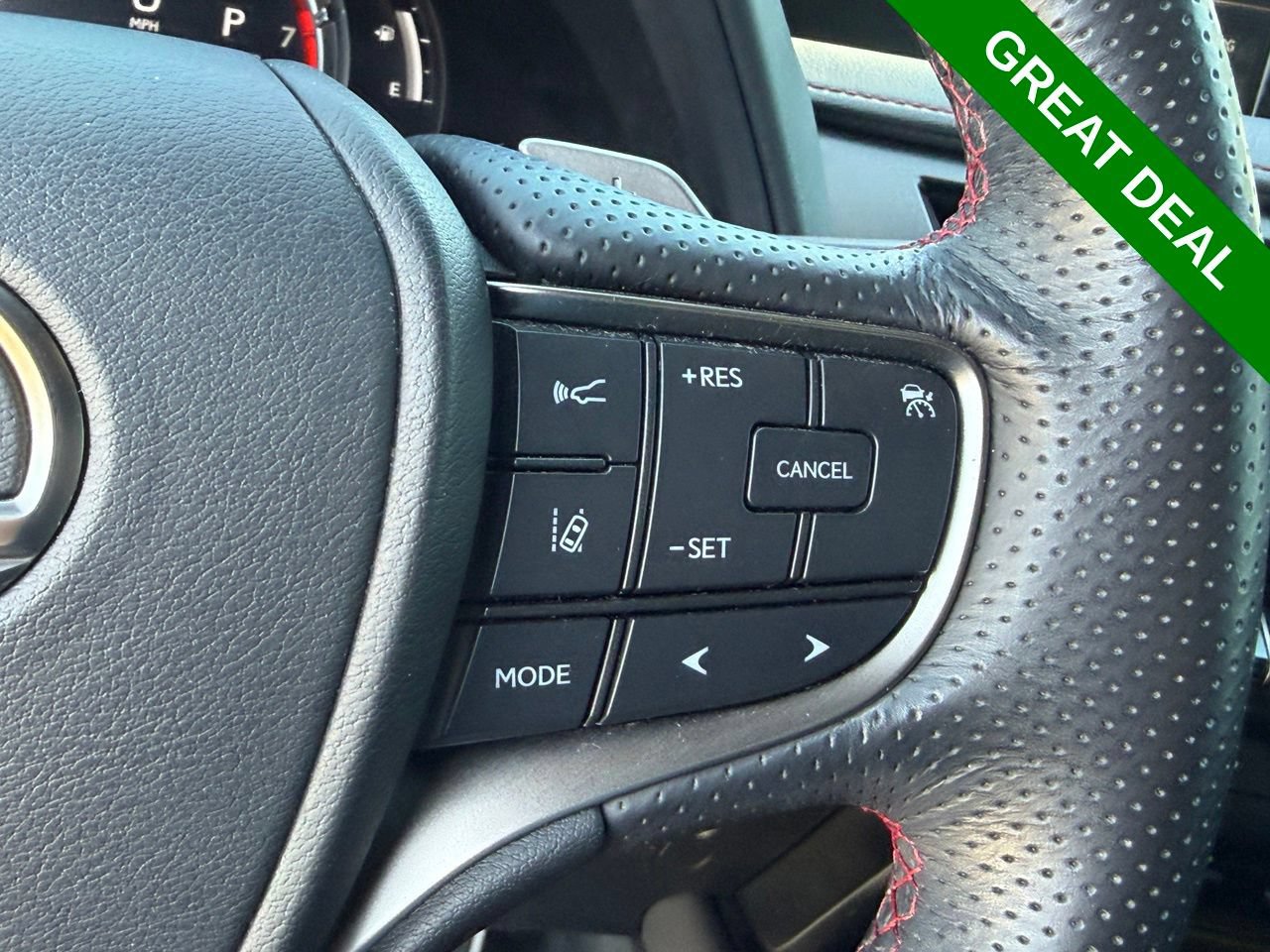 Used 2019 Lexus UX 200 F Sport w/ F Sport Premium Package FWD image 17