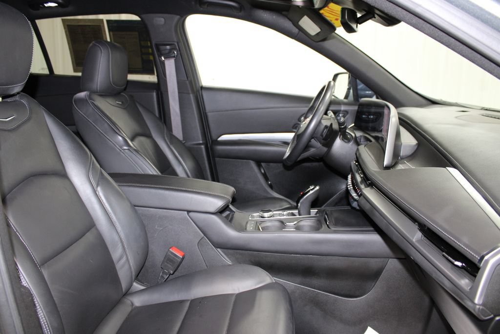 Used 2024 Cadillac XT4 Premium Luxury AWD/4WD image 34